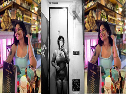 Sexy Indian girl Shows Pussy