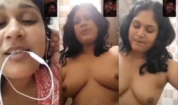 Married Indian Bhabhi Showing For Lover