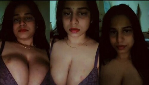 Sexy Indian Girl Shows Her Boobs Part 1