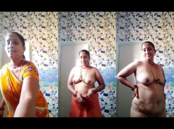 Sexy Indian Bhabhi Striping and Shows Nude Body