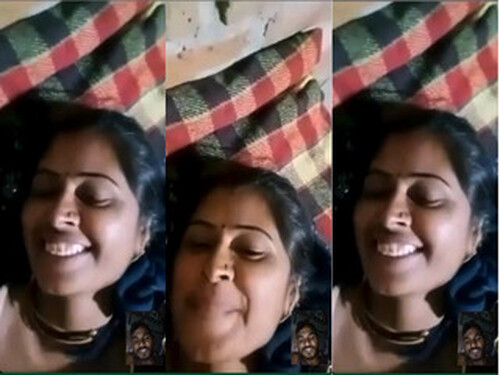 Indian Girl Shows For Lover