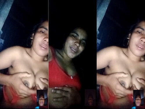 Indian Girl Shows Her Boobs