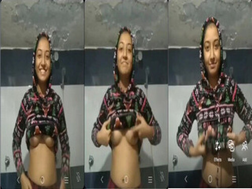 Cute Indian Girl Shows Boobs and Pussy Part 1