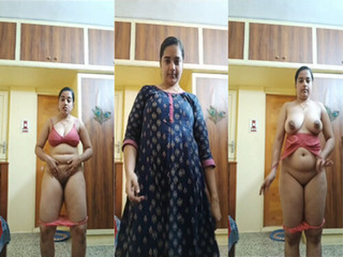 Super Sexy Indian Wife Shows her Boobs and Pussy Part 1