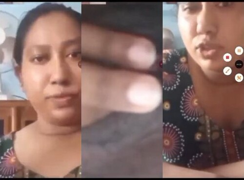 Indian Bhabhi Shows Pussy For Lover