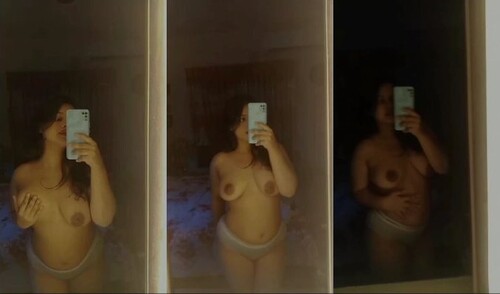 Cute Indian Mal Paly With Boobs