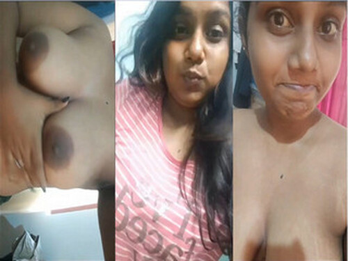 Indian girl Pressing Her Boobs