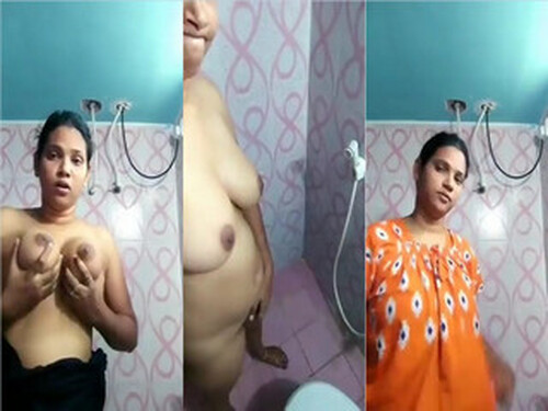 Sexy Indian girl Striping and Pressing her Boobs