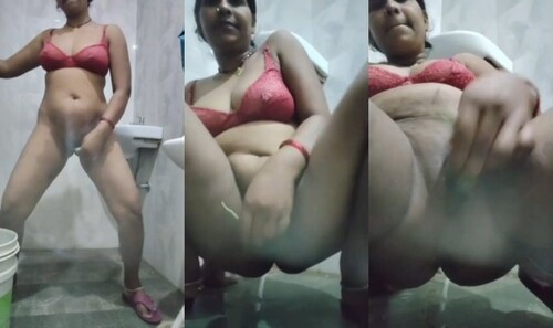 Horny Indian Bhabhi Shows Nude Body and Masturbating Part 1