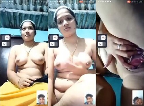 Sexy Indian Mall Shows Boobs and Pussy