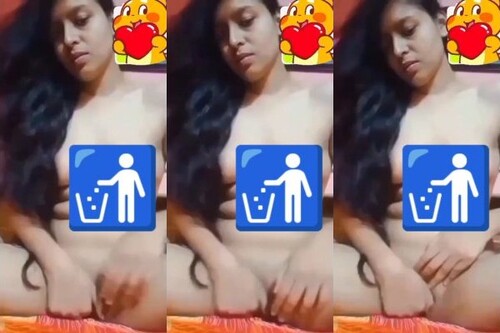 Indian Girl Shows Her Nude Body