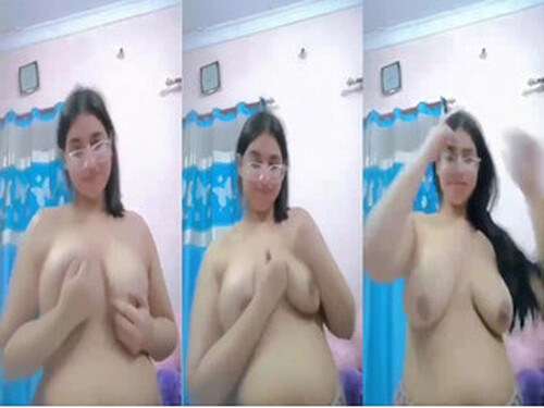 Cute Indian girl Play With Her Big Boobs