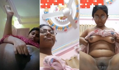 Horny Indian Mal Shows and Masturbating