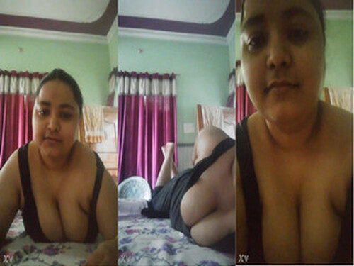 Horny BBW Girl Shows Boobs part 1