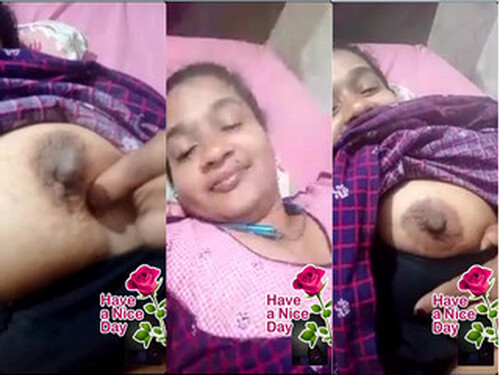 Indian Aunty Shows Boobs and Pussy