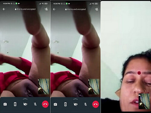 Indian BBW Wife Shows Pussy