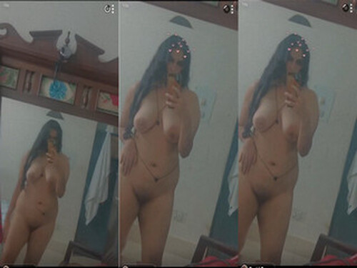 Cute Indian Girl Record Selfie