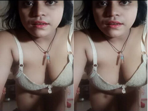Horny Indian Girl Shows Her Nude Body Part 2 (Updates)
