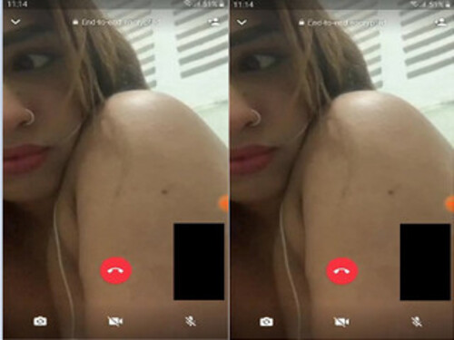 Hot Indian Girl Shows her big Boobs