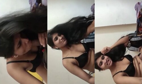 Sexy Indian Girl Sucking Lover Dick