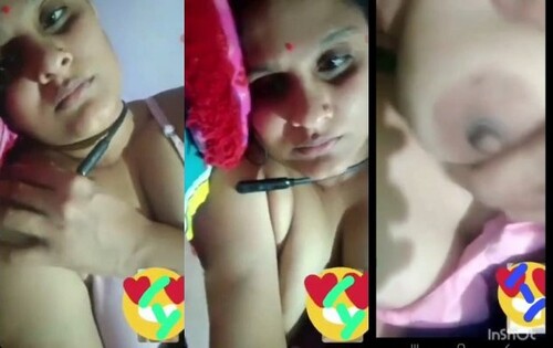 Sexy Indian Bhabhi Shows Boobs on VC
