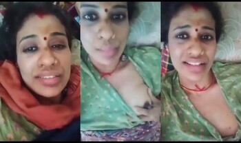 Horny Mallu Wife Shows Boob