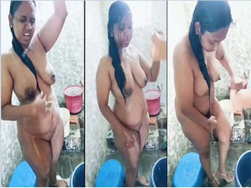 Sexy Indian Wife Bathing