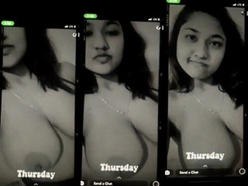 Sexy Indian Girl Shows Her Boobs