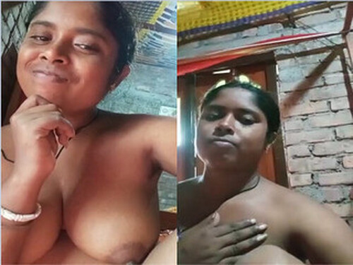 Indian Vlg Wife Striping and Shows Nude Body