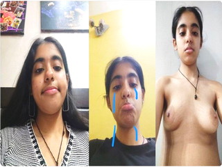 Cute Desi Mal Shows her Nude Body