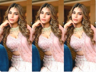 Sexy Desi Model Anam Khan Sucking Dick