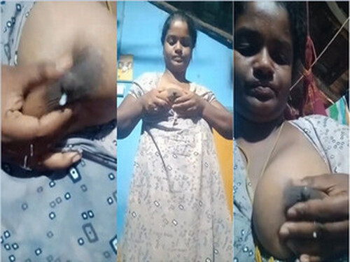 Horny Tamil Wife Shows Milky Boobs