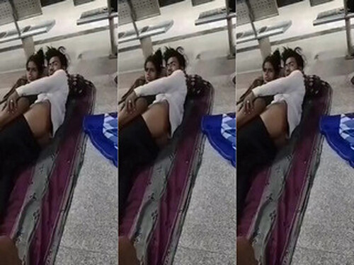 Crazy Indian Cpl Fucking In Railway Station Caught