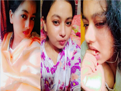 Sexy Indian Girl Shows For Lover