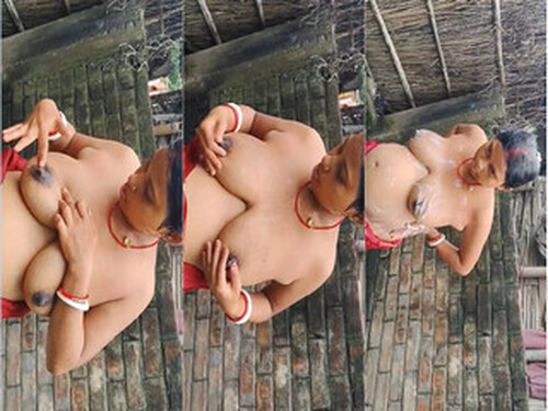 Indian Bahbhi OutDoor Bathing (Updates)