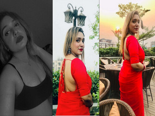 Sexy Indian Girl Shows her Boobs