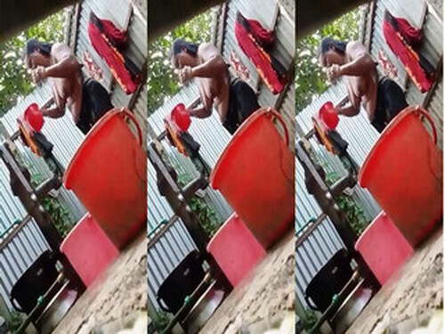 Indian Bhabhi Bathing Capture