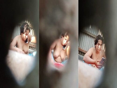 Indian Bhabhi Boobs Video Capture