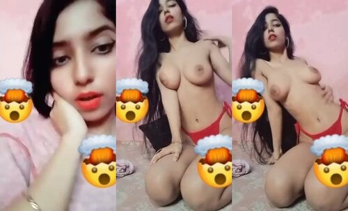 Cute Indian Mal Shows Boobs