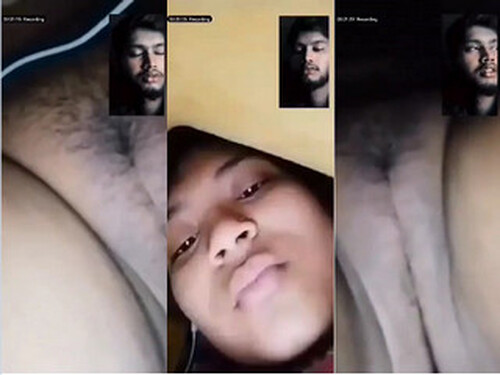 Indian Girl Shows Her Boobs