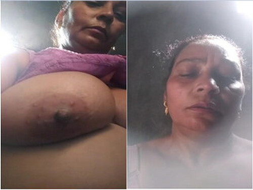 Horny Indian Bhabhi Shows Boobs and pussy