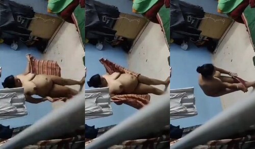 Indian Boudi Changing Cloths