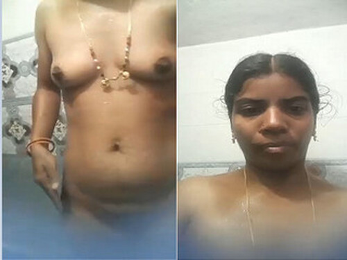 Sexy Telugu Bhabhi Shows Nude Body