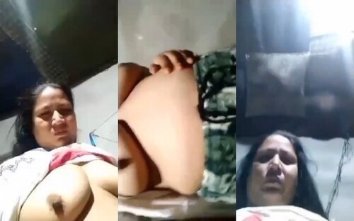 Indian Bhabhi Shows Nude Body