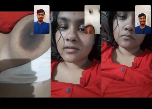 Cute Indian Mall Show Boobs On Vc