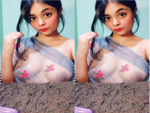 Sexy Indian Girl Shows her Boobs and Pussy Part 2
