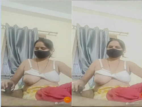 Indian Bhabhi Give Handjob on Cam Show