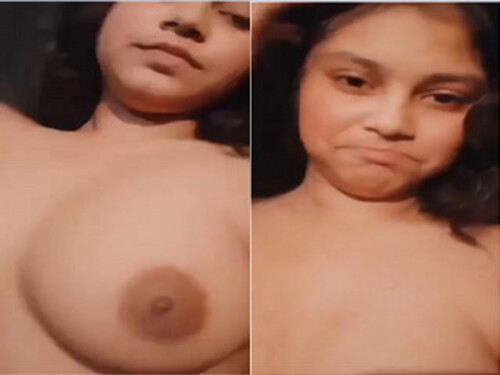 Sexy Indian Girl Shows her Boobs And Pussy part 1