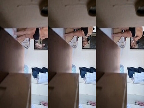 Indian Bhabhi Changing Cloths