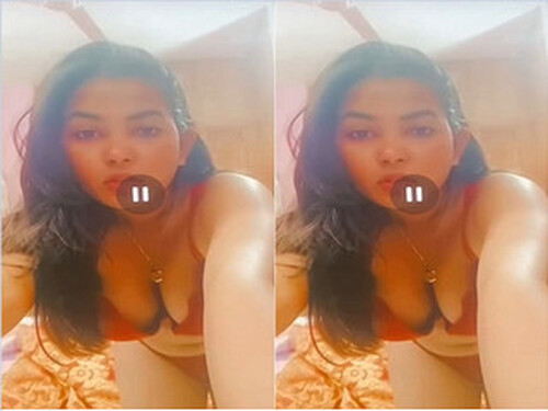Sexy Indian Girl Shows